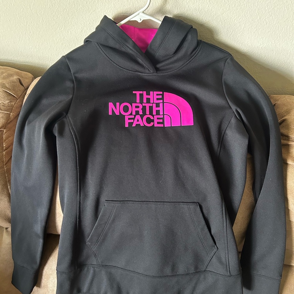 North face sweatshirt rarely worn